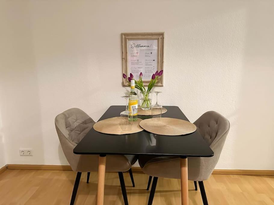 Gemuetliche 2-Zimmer Wohnung Im Zentrum 노이뮌스터 외부 사진