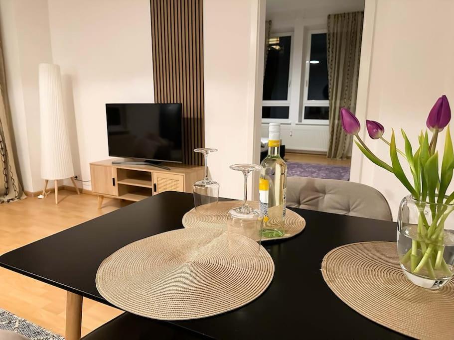 Gemuetliche 2-Zimmer Wohnung Im Zentrum 노이뮌스터 외부 사진